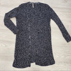 Leo and Nicole Black Long Cardigan Sweater M